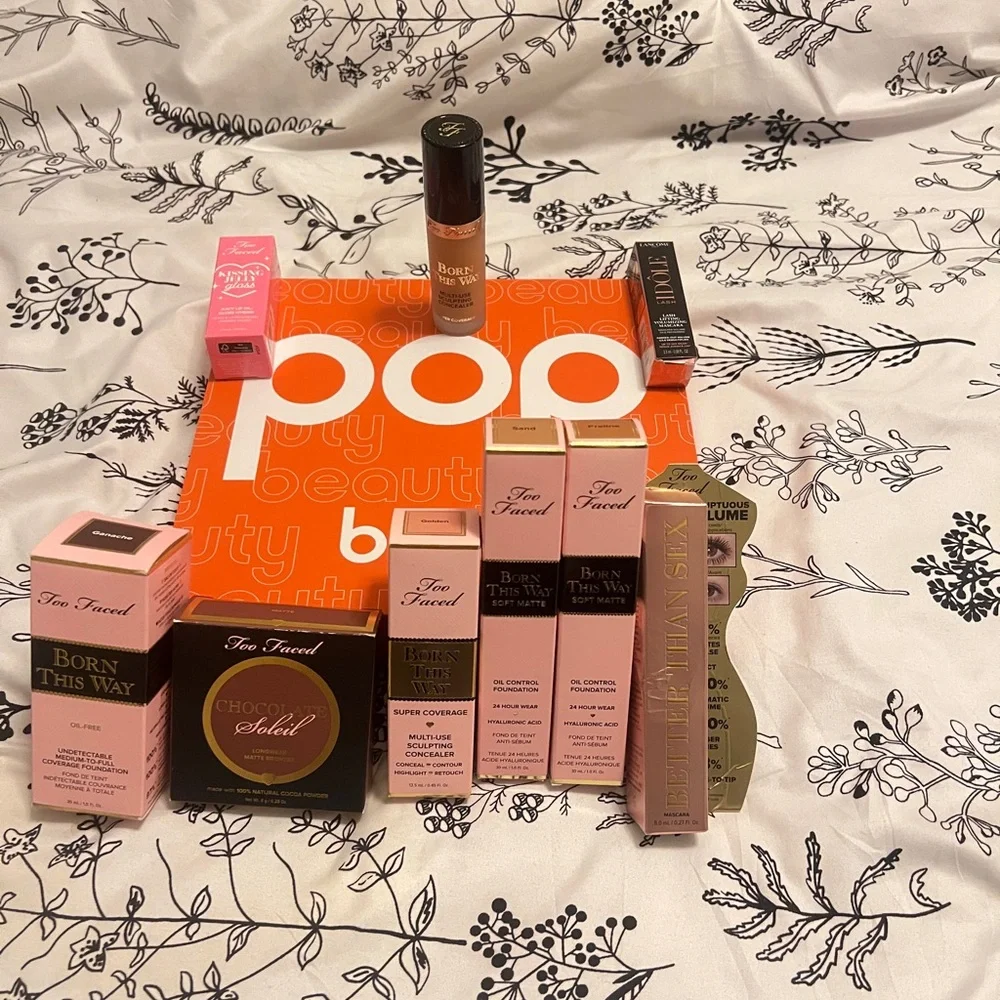 Too Faced Foundation - sand - Picture 3 of 4